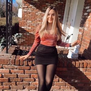 Meet your Posher, Marissa